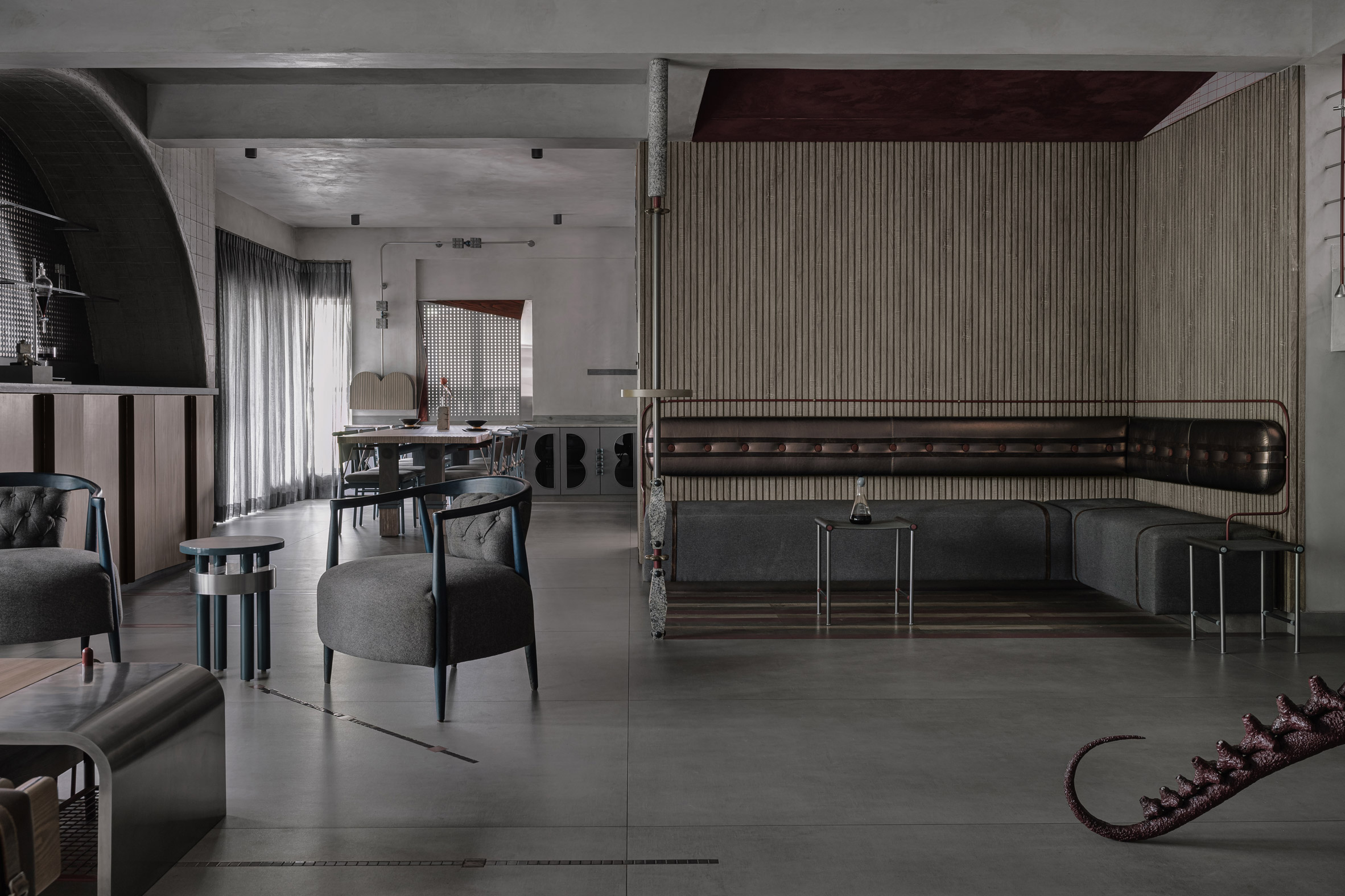 Rénovation d’un appartement en duplex à Bangalore par Multitude of Sins