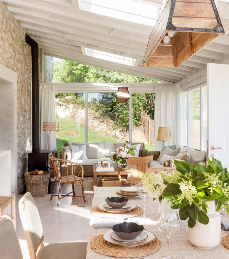 Cette maison de campagne en Cantabrie était autrefois une écurie abandonnée
