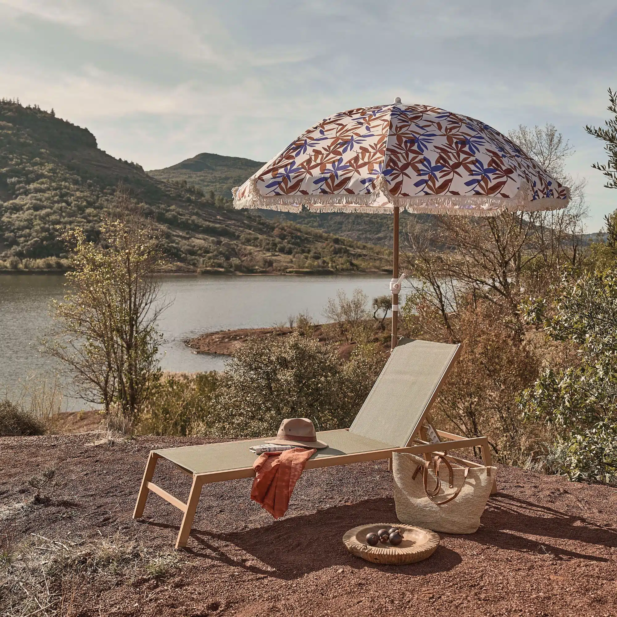 Les Meilleurs Parasols pour un Été Coloré