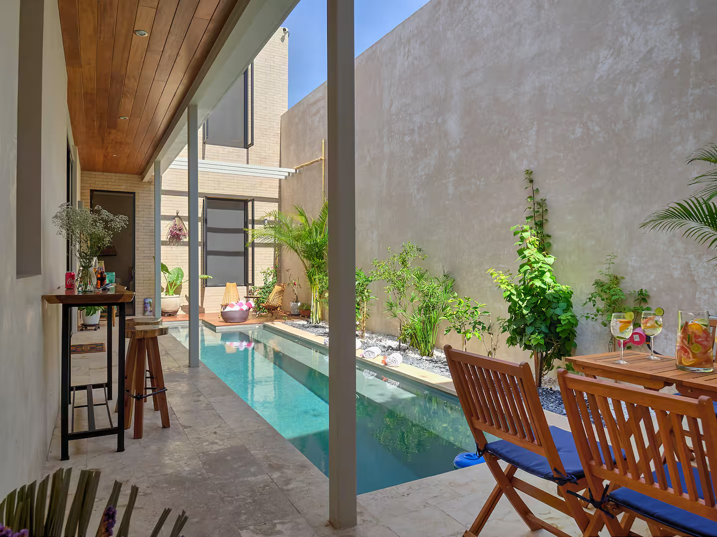 Visitez Casa Gardenia : Maison Contemporaine à Santa Ana