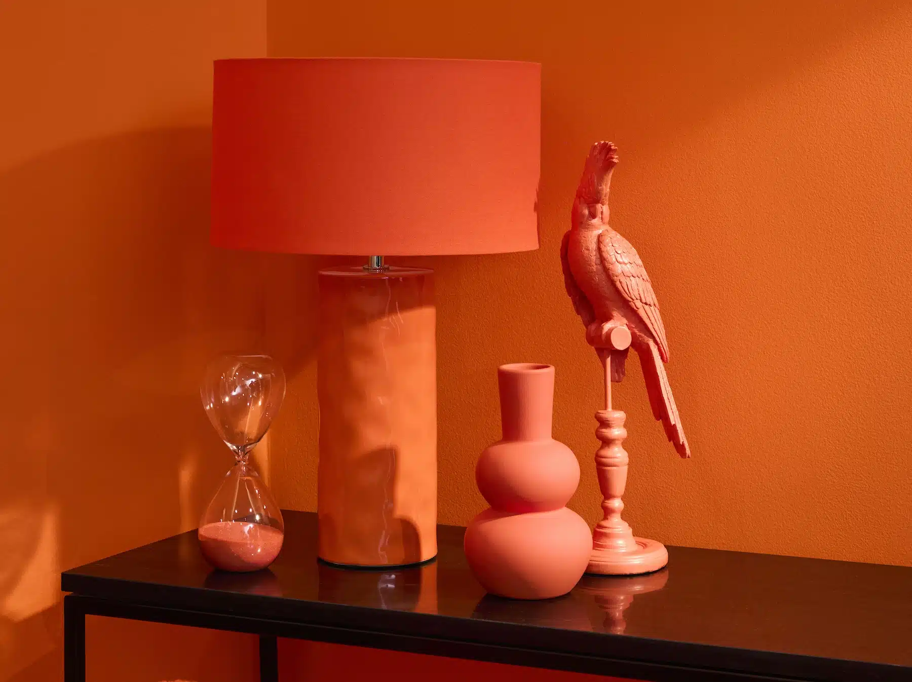 Orange tangerine : la tendance déco 2025 signée Maisons du Monde