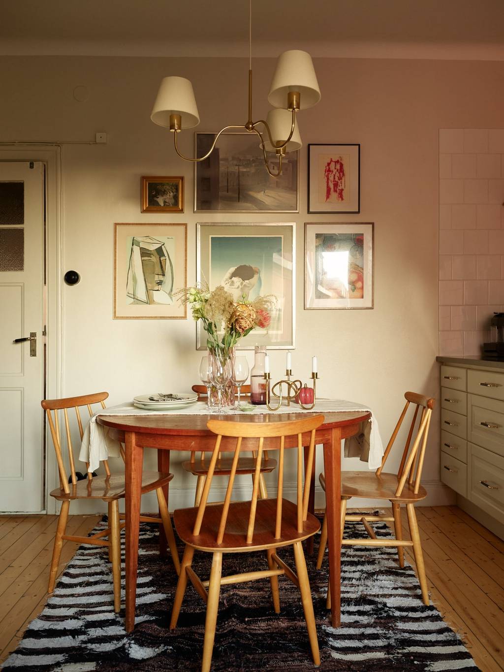 Appartement Vintage à Stockholm : Charme et Sérénité