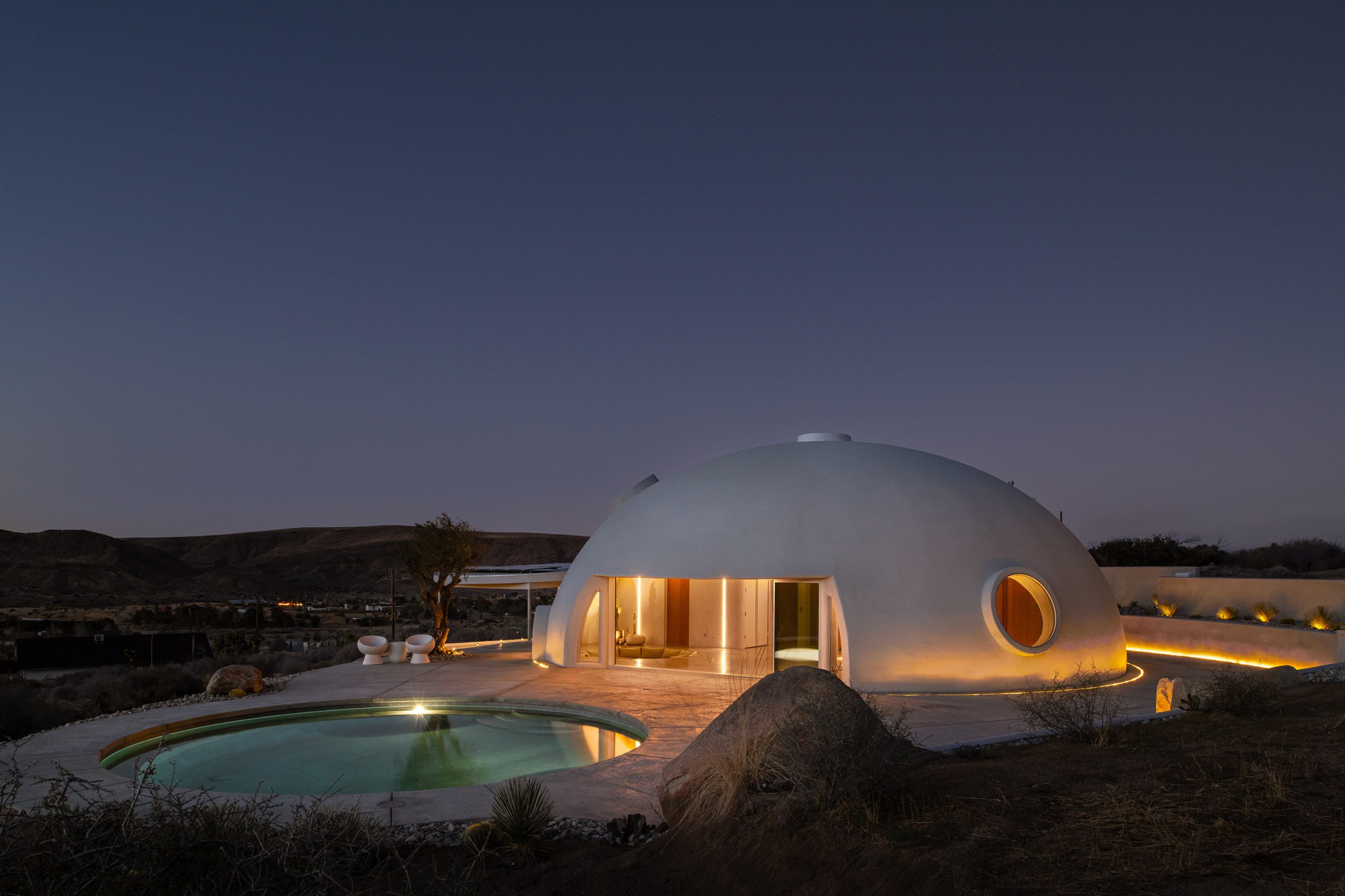 HATA, maison de vacances en dôme dans le désert californien