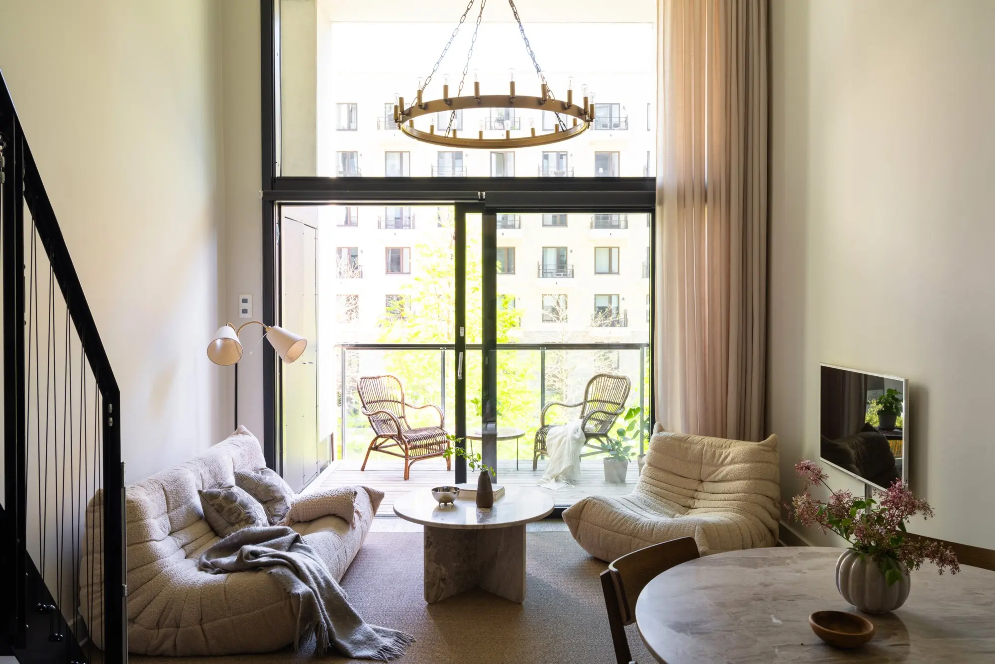 Un appartement à Stockholm : élégance et simplicité