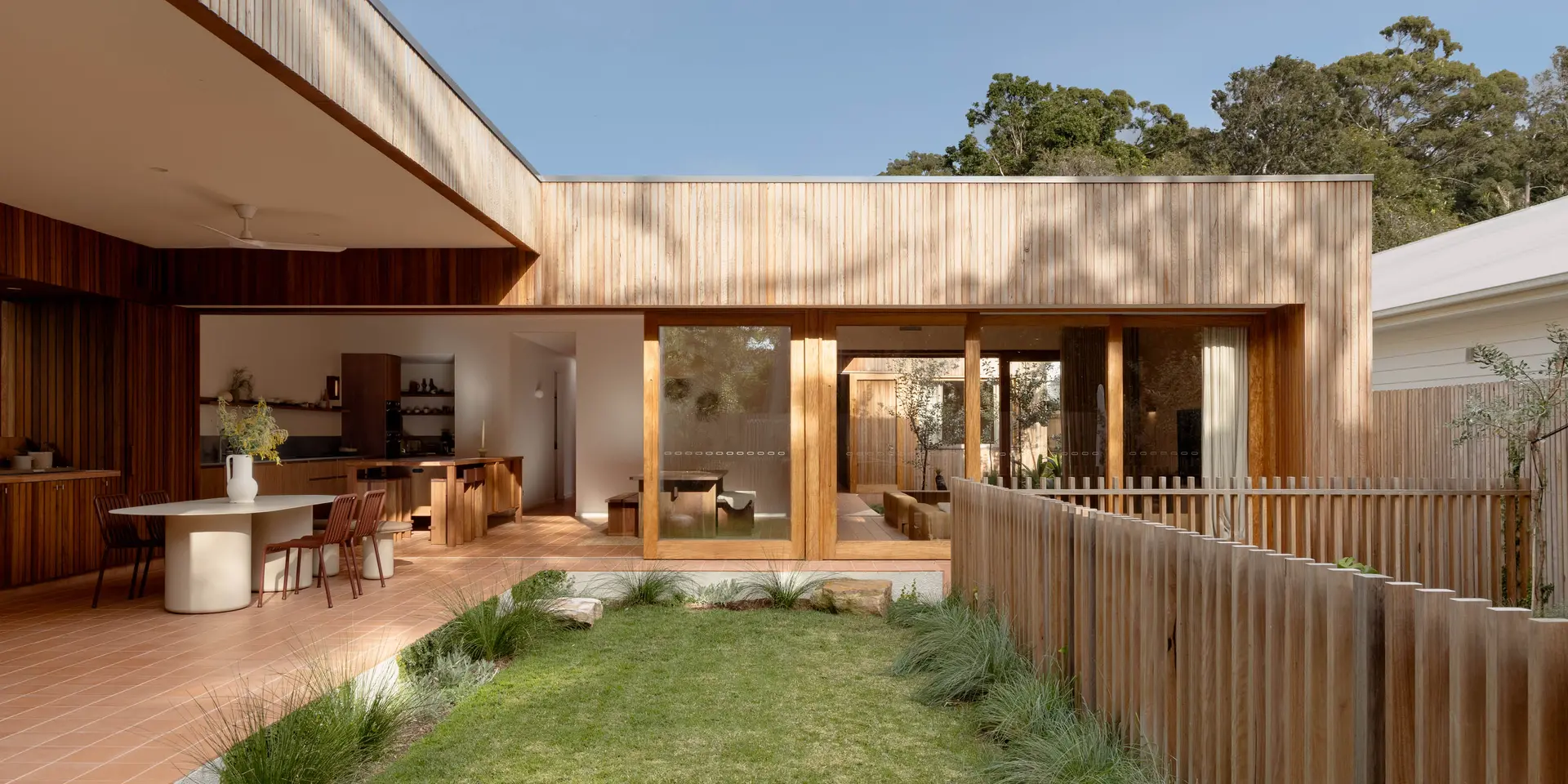 Le cool californien rencontre le minimalisme japonais sur la Gold Coast avec Mosh Home