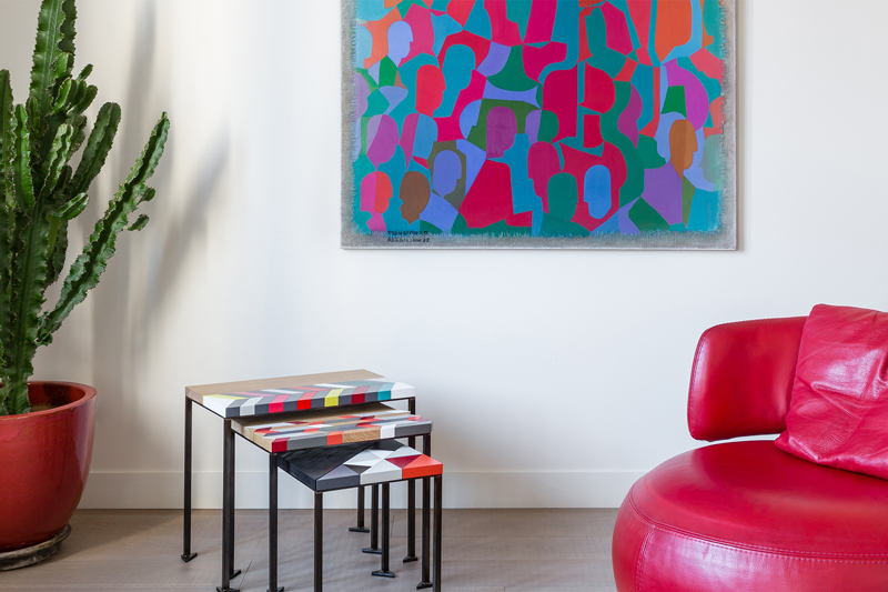 Les Pieds Sur La Table :Créations Uniques de Meubles au Design Moderne