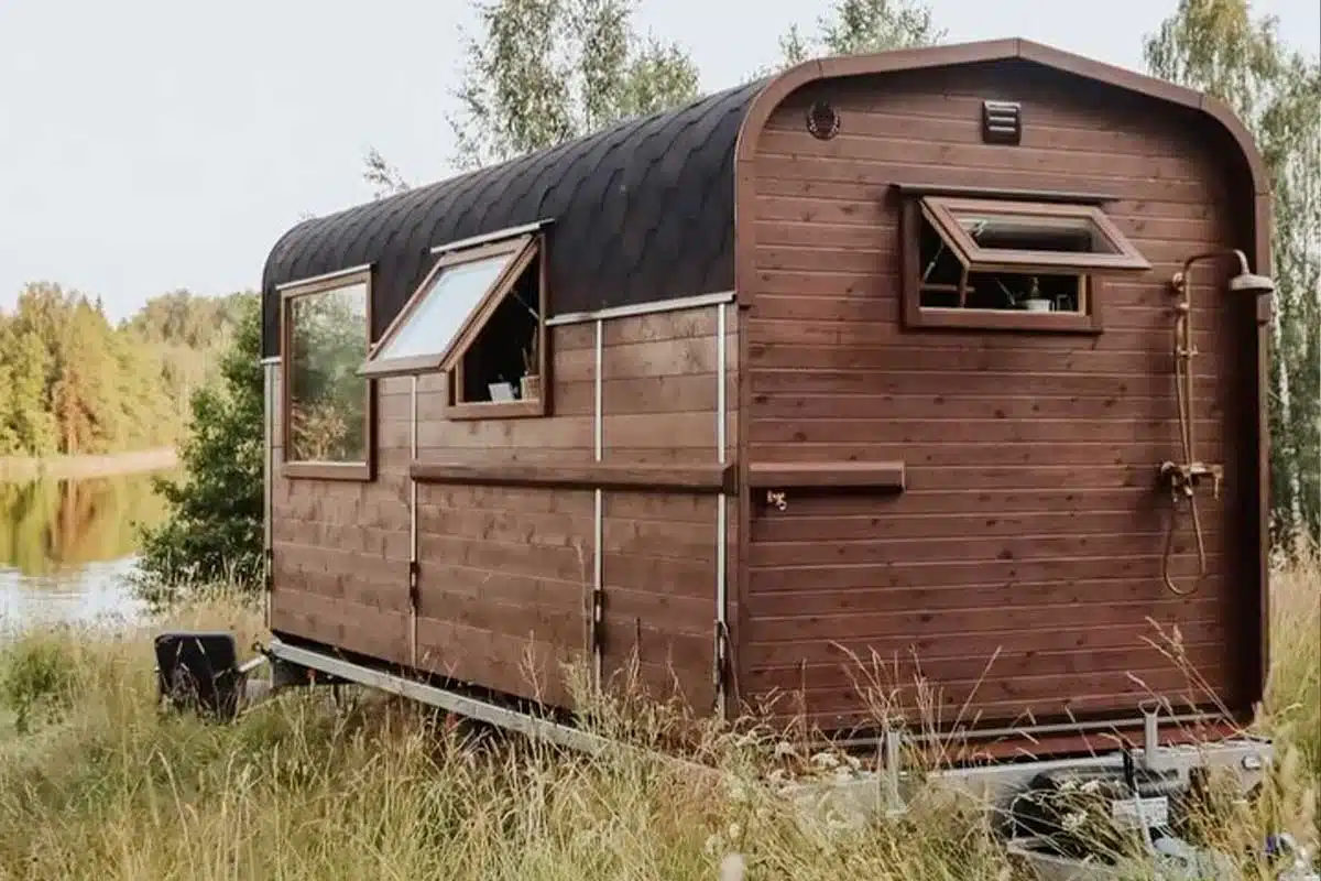 Une tiny house  au charme d&rsquo;un chalet en bois
