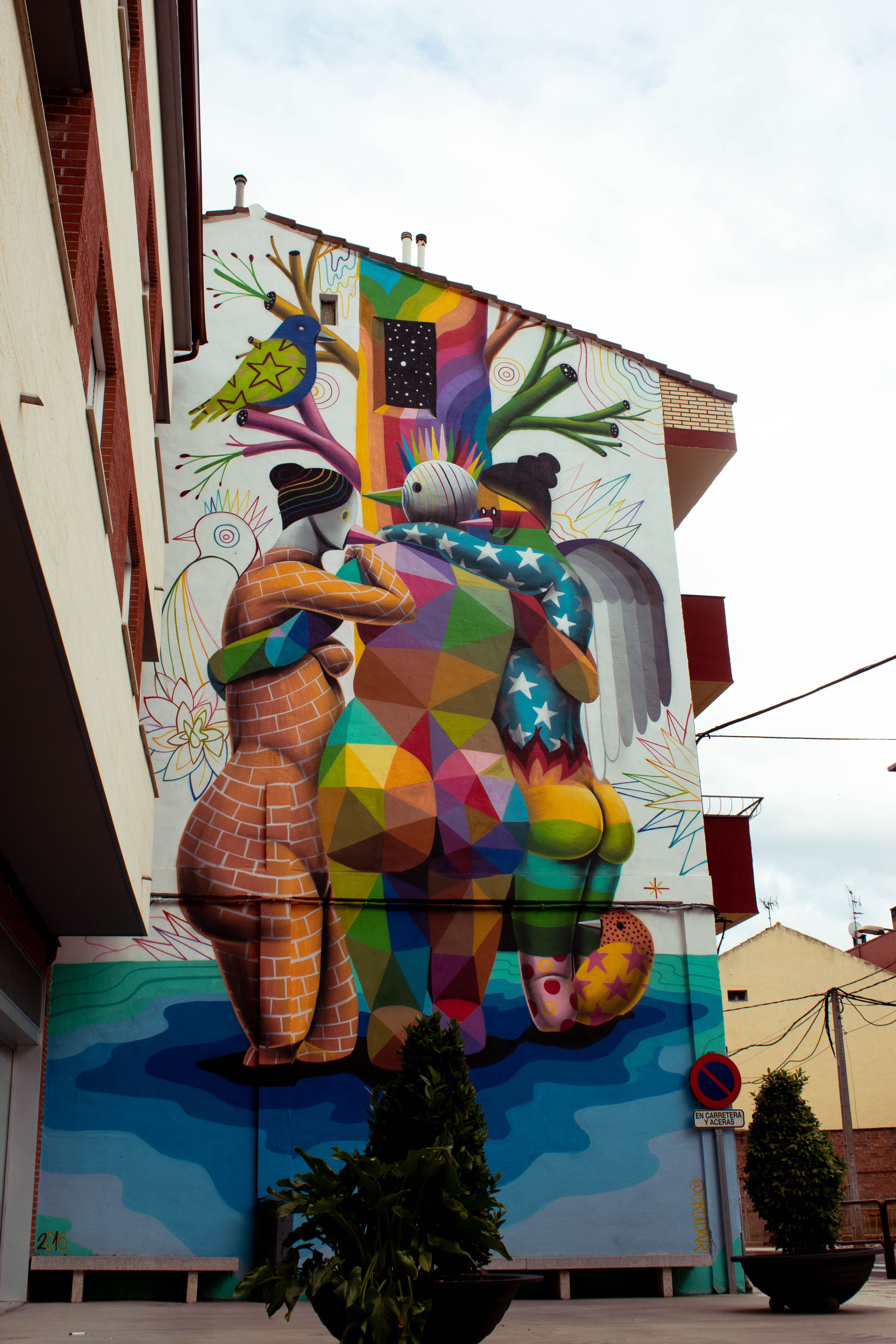 Okuda, un street artiste inspirant et provoquant
