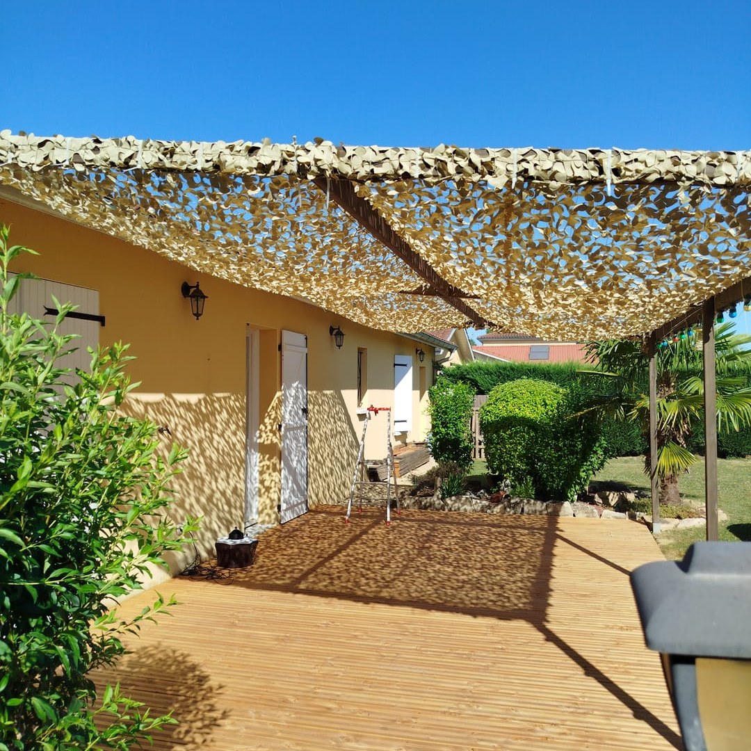 Installer un filet de camouflage sur ta terrasse