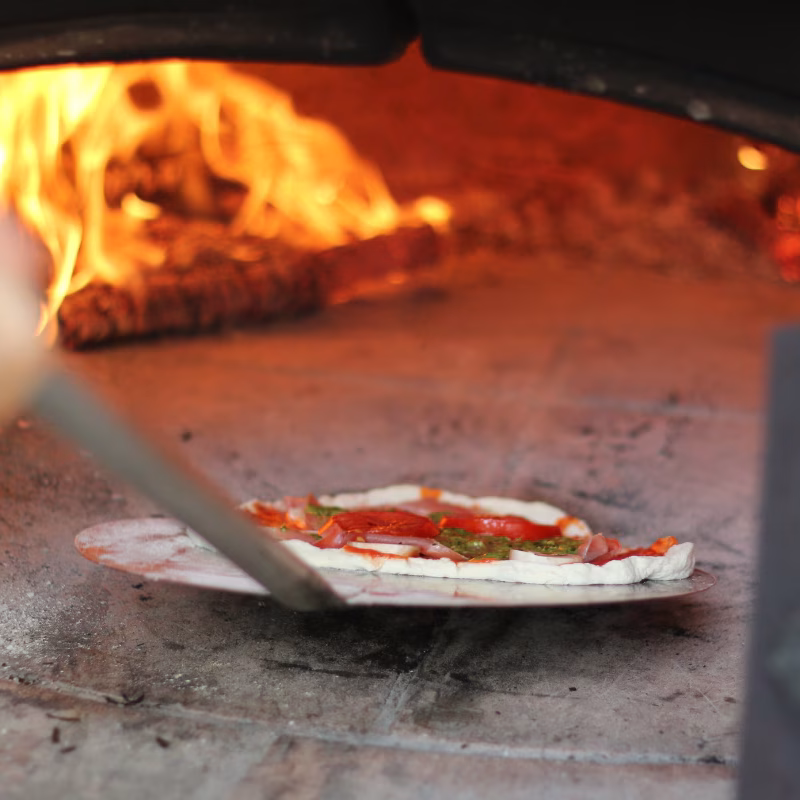 DIY  : une cheminée de jardin et un four à pizza en un seul