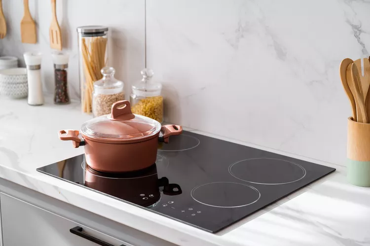 vous passez à une plaque de cuisson à induction ?