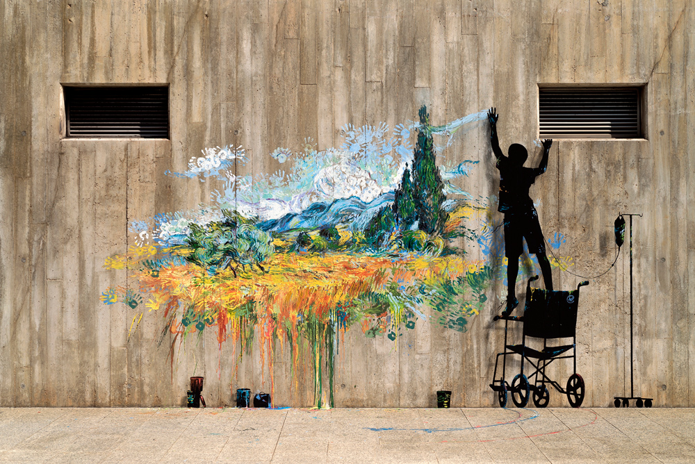 un street-artiste rend hommage aux soignants dans un hôpital