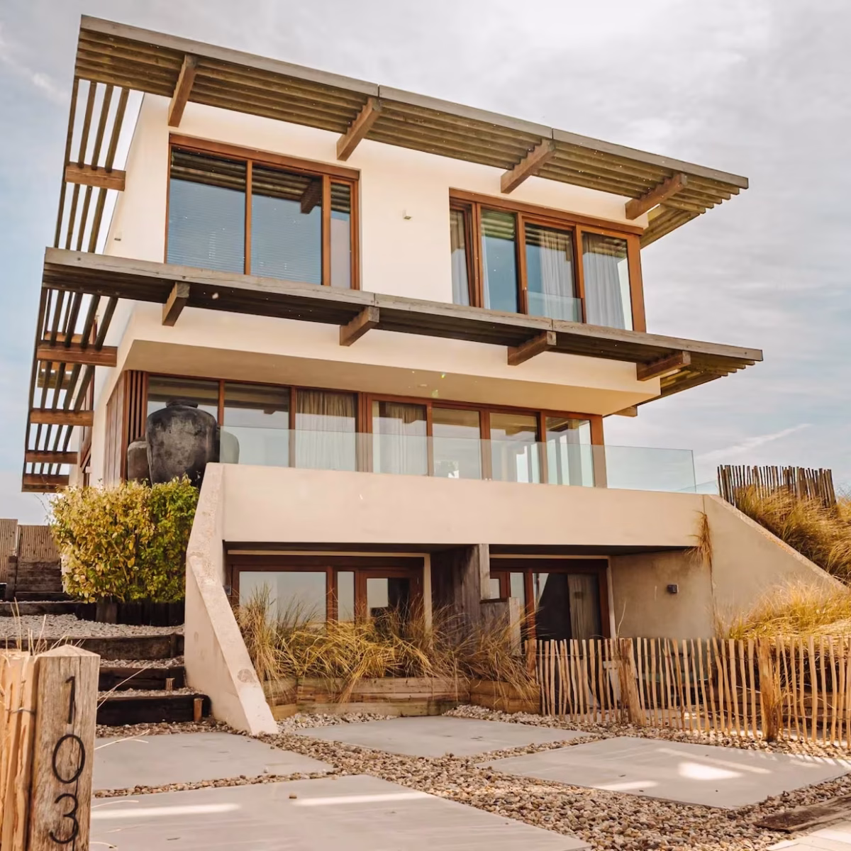 une villa de plage aussi attrayante on peut s’évanouir au bord de la mer toute l’année