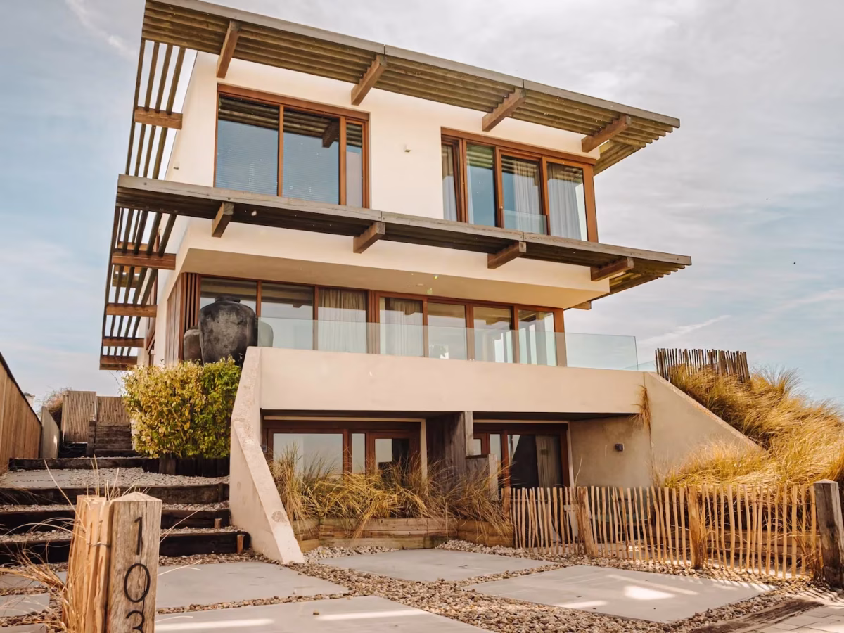 une villa de plage aussi attrayante on peut s’évanouir au bord de la mer toute l’année