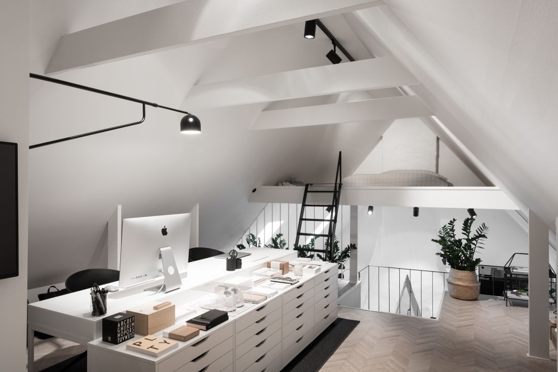 Un appartement monochrome au design scandinave
