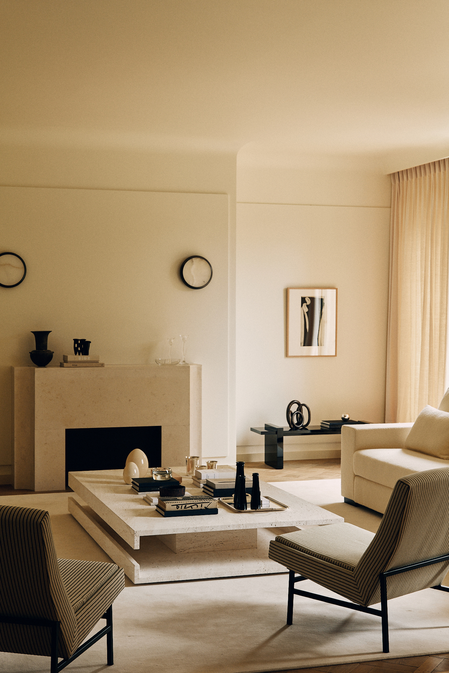 FOCH  une résidence minimaliste par le studio de design Atelier MKD.