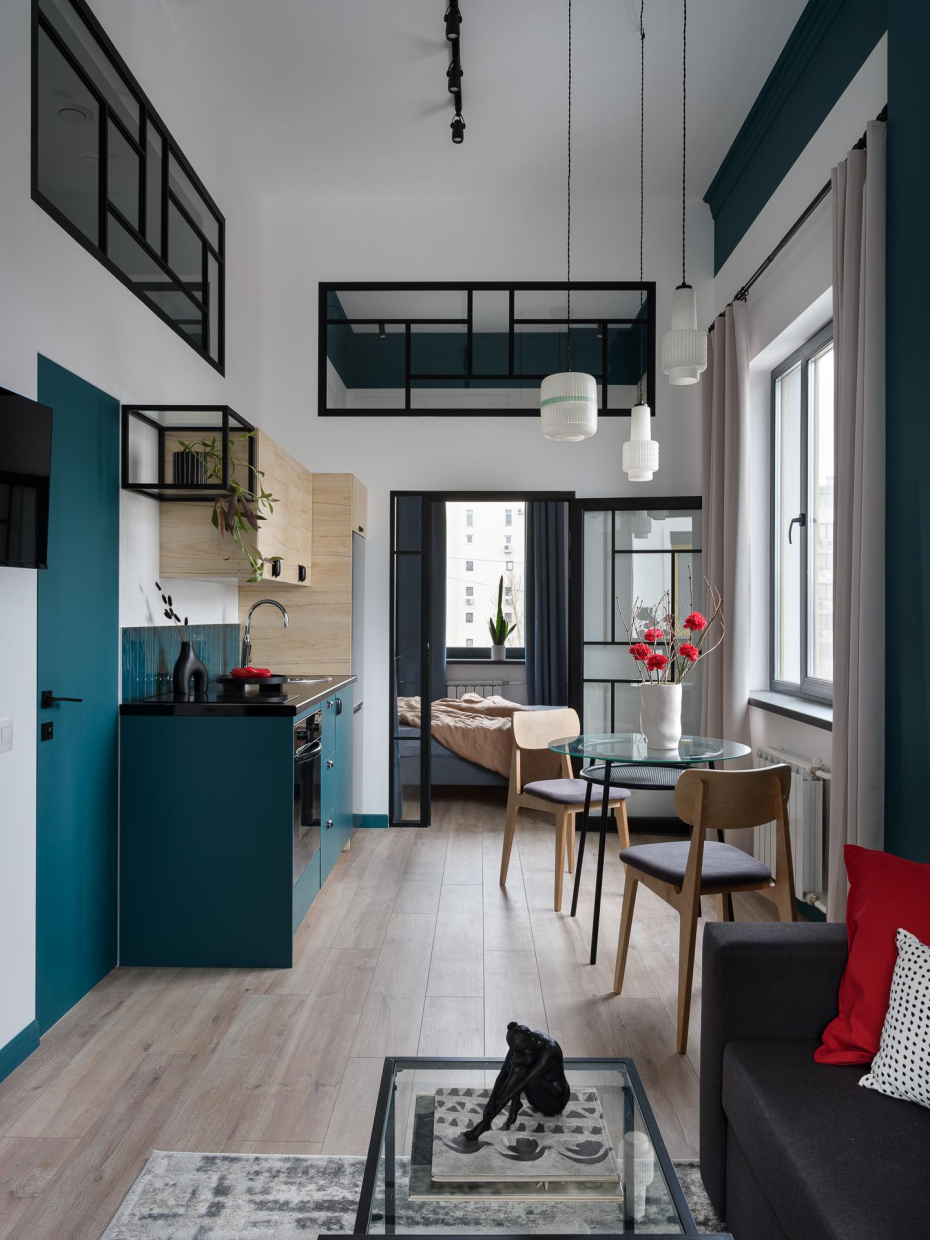 Le bleu en décoration intérieure : élégance, sérénité pour cet appartement